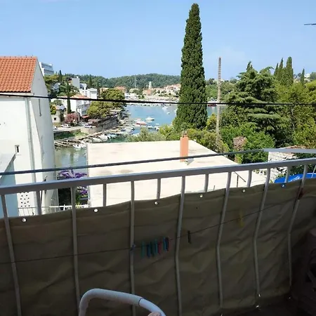 Apartment Raguz *